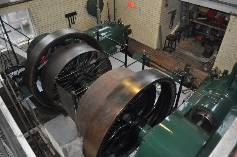 Викторианская насосная станция 1894 года. Насос. Викторианская насосная станция 1894 года. Насос.